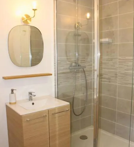 Apptartement Neuf - Situation Ideale - Balneo - Parking Apartment *